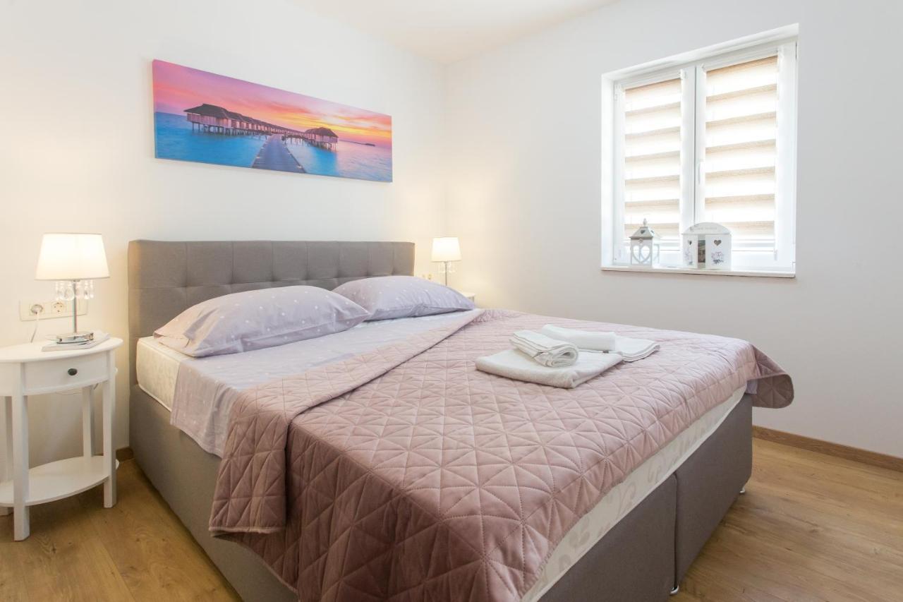 Villa Ivano With Sea&Mountain View Kaštel Stari Zewnętrze zdjęcie