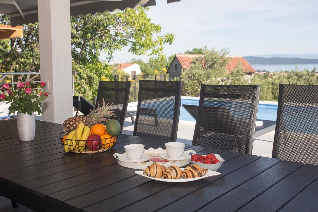 Villa Ivano With Sea&Mountain View Kaštel Stari Zewnętrze zdjęcie